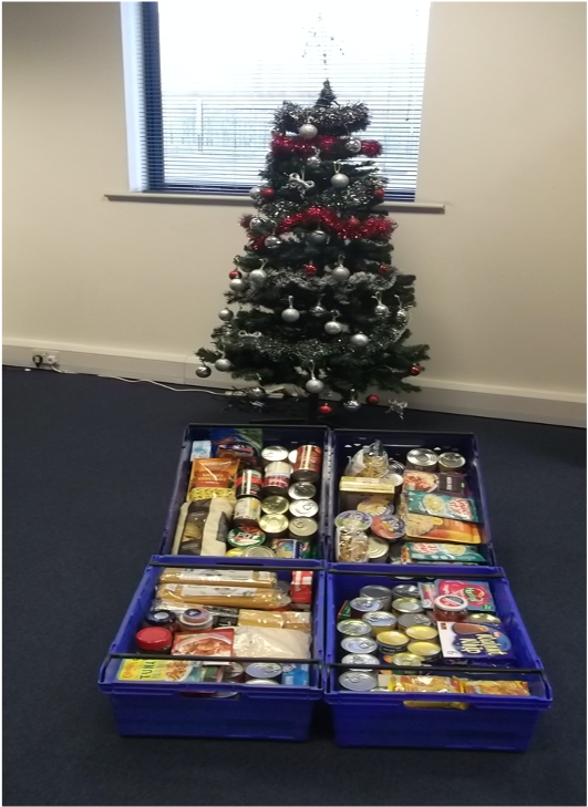 Lineage Logistics workers participating in Holidays without Hunger in Seaham, UK