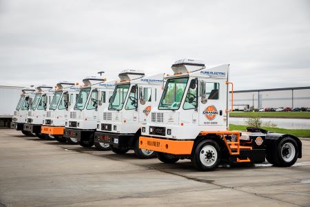 Switching out diesel yard goats for electric yard goats from Orange EV is another one of the million little things happening at Lineage  Logistics in our effort to achieve net-zero carbon emissions by 2040.