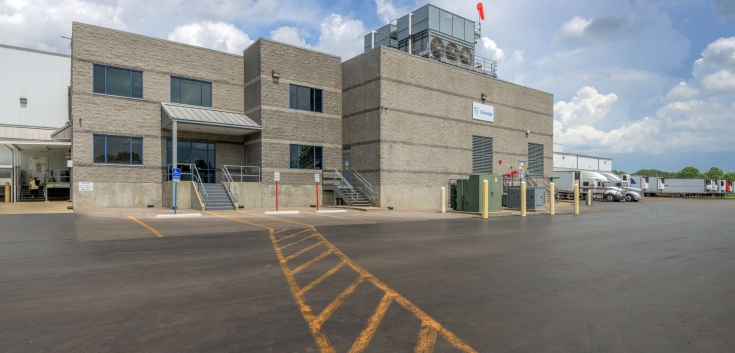 Photo of main entrance to Murfreesboro facility